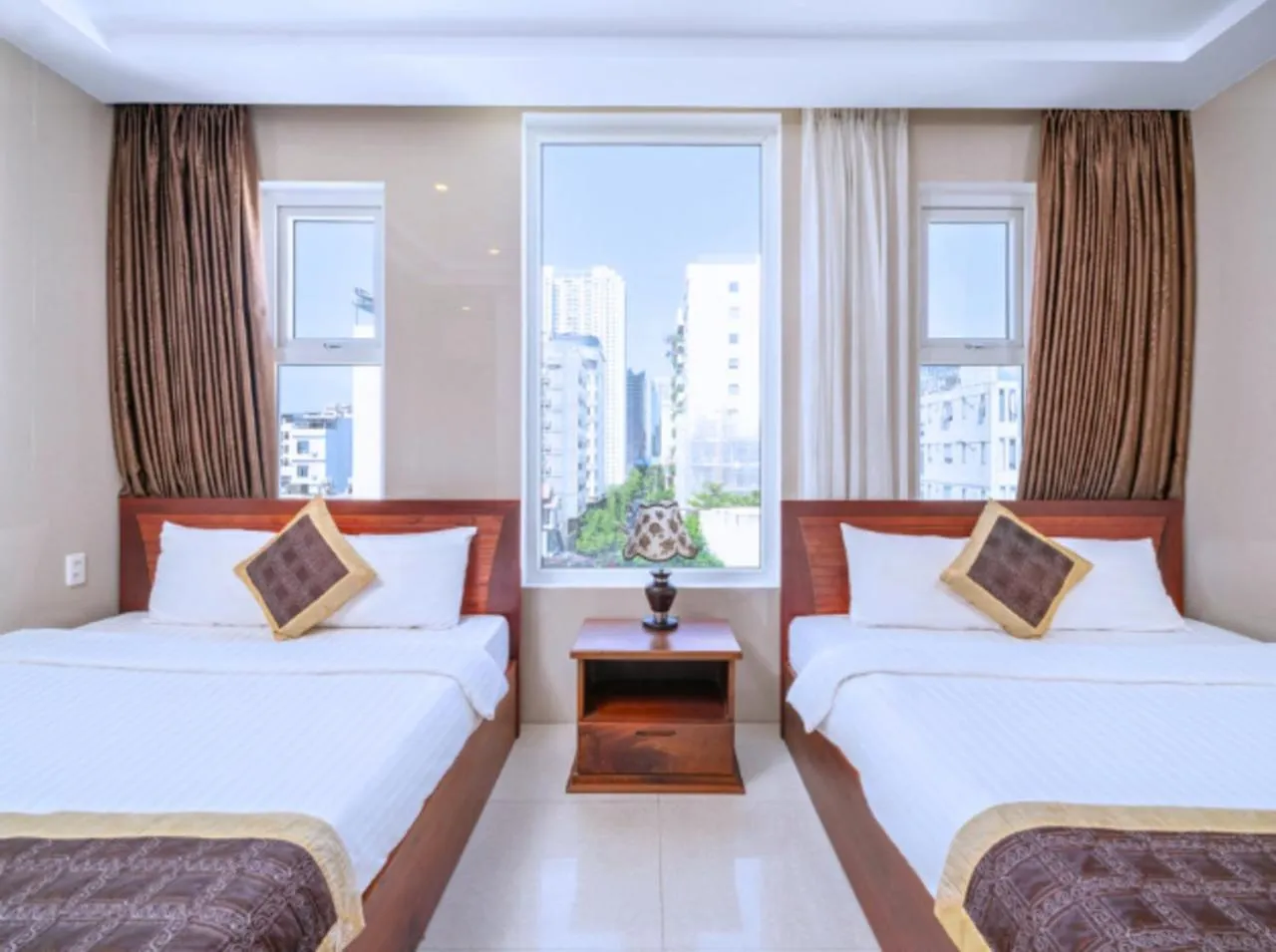 Dubai Hotel Дананг