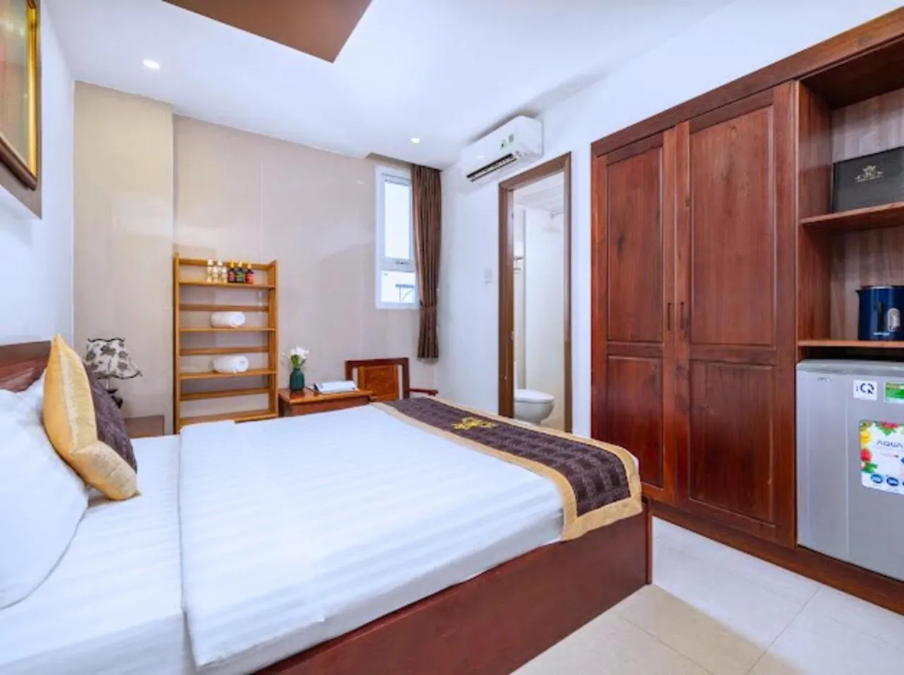 Dubai Hotel Дананг